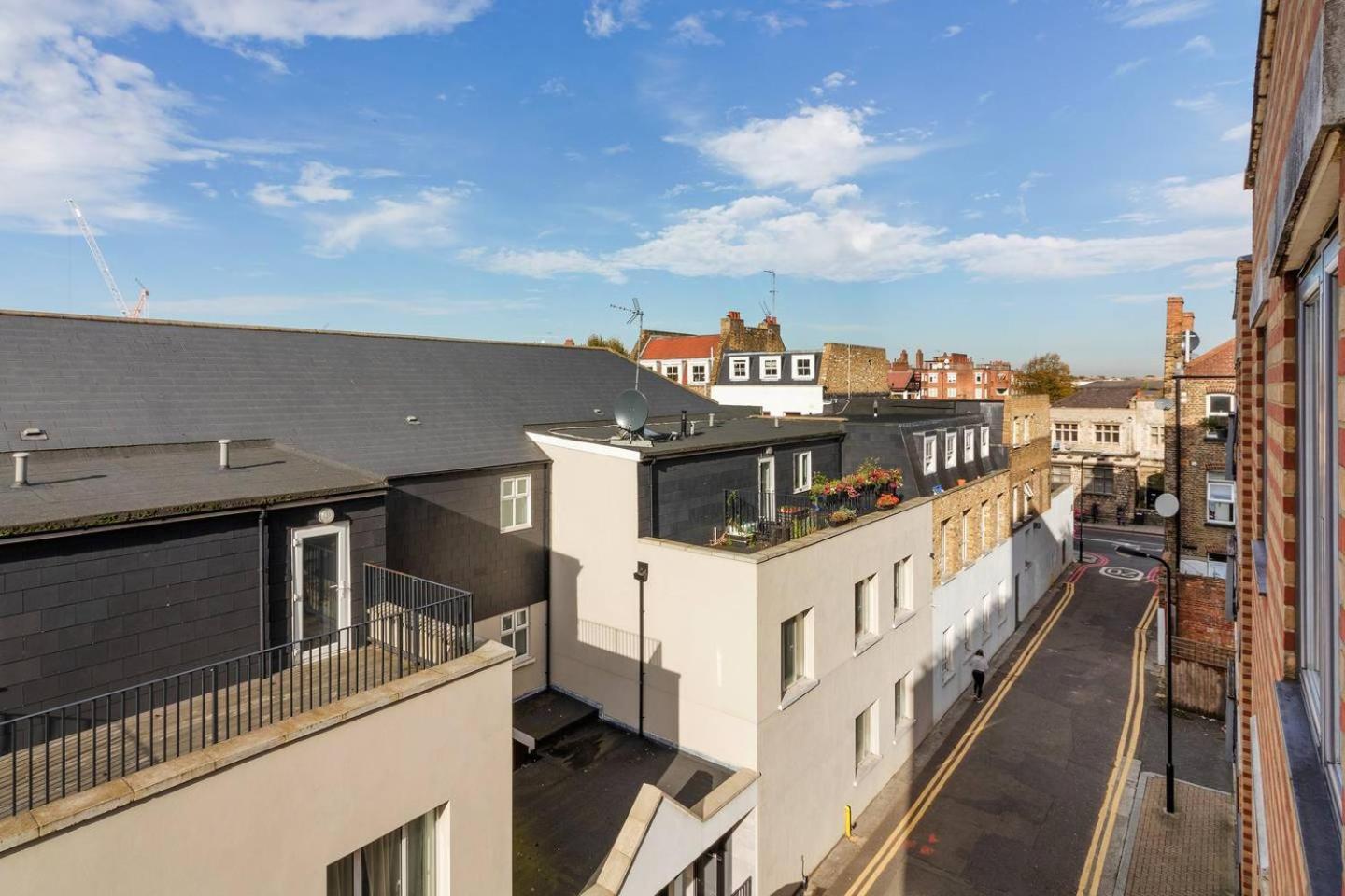 Modern 2 Bedroom In Homerton